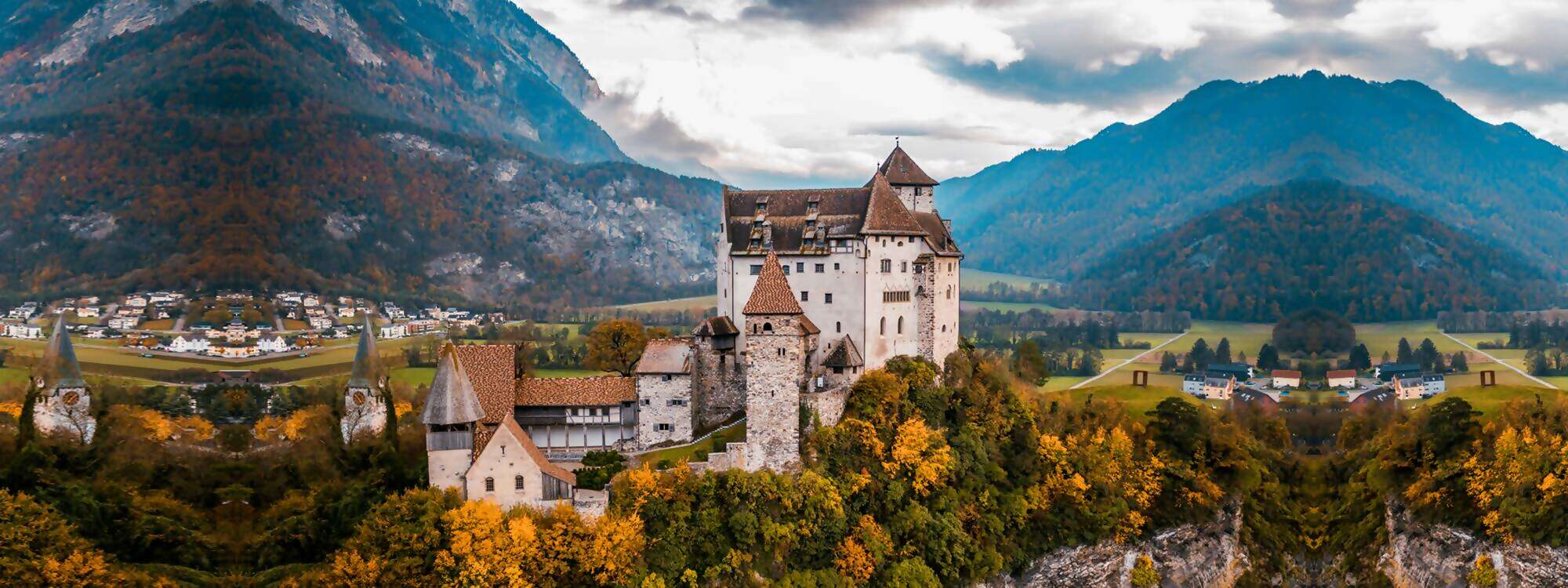 Trip Alpen beliebte Urlaubsziele Alpen zeigt Euch Informationen über Urlaub in Liechtenstein. Angebote buchen für Hotels & Ferienhäuser mit Reiseideen. Beliebte Ausflugsziele & Urlaubsorte finden!